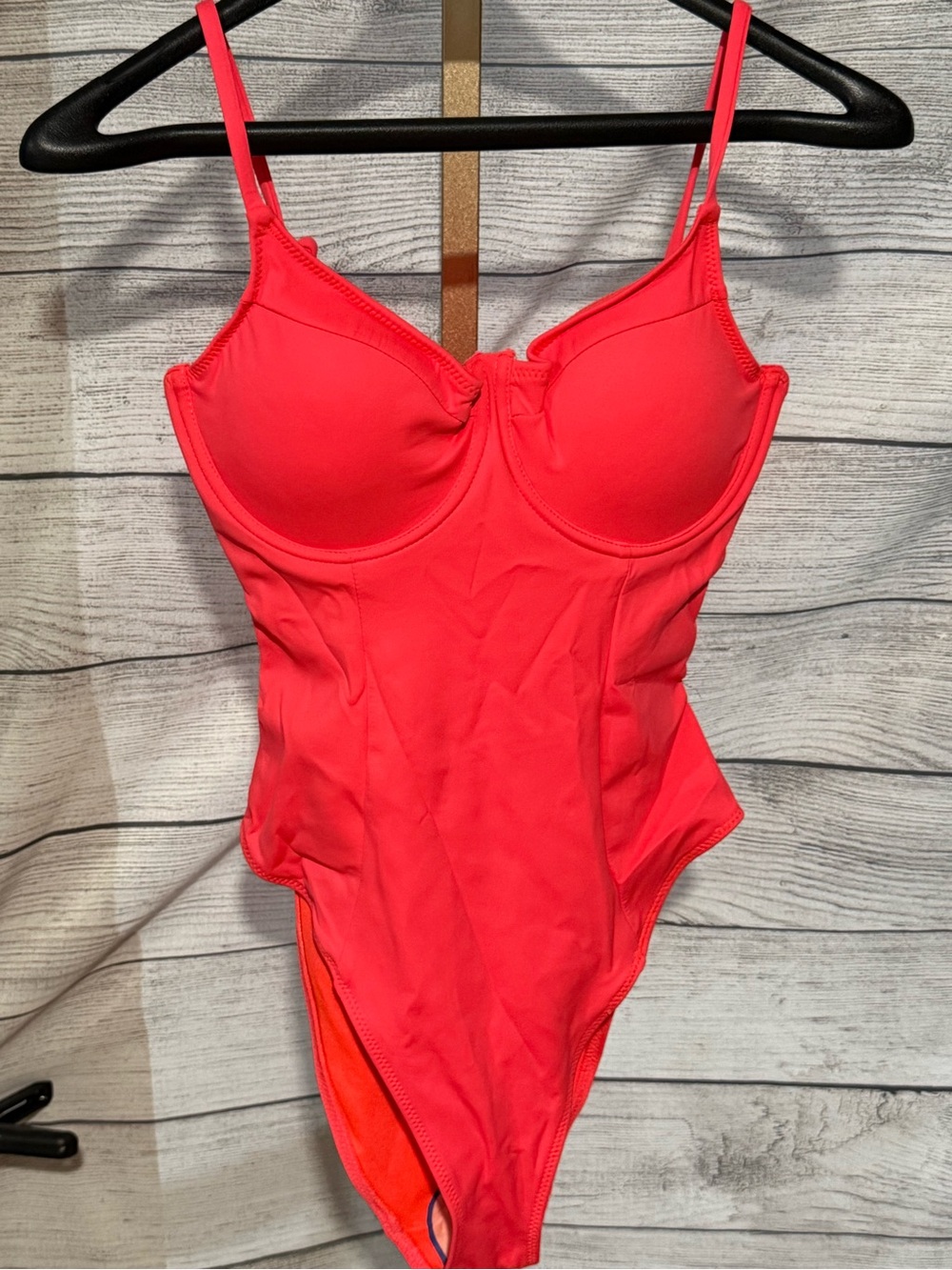 Good American fiery coral one piece size 2